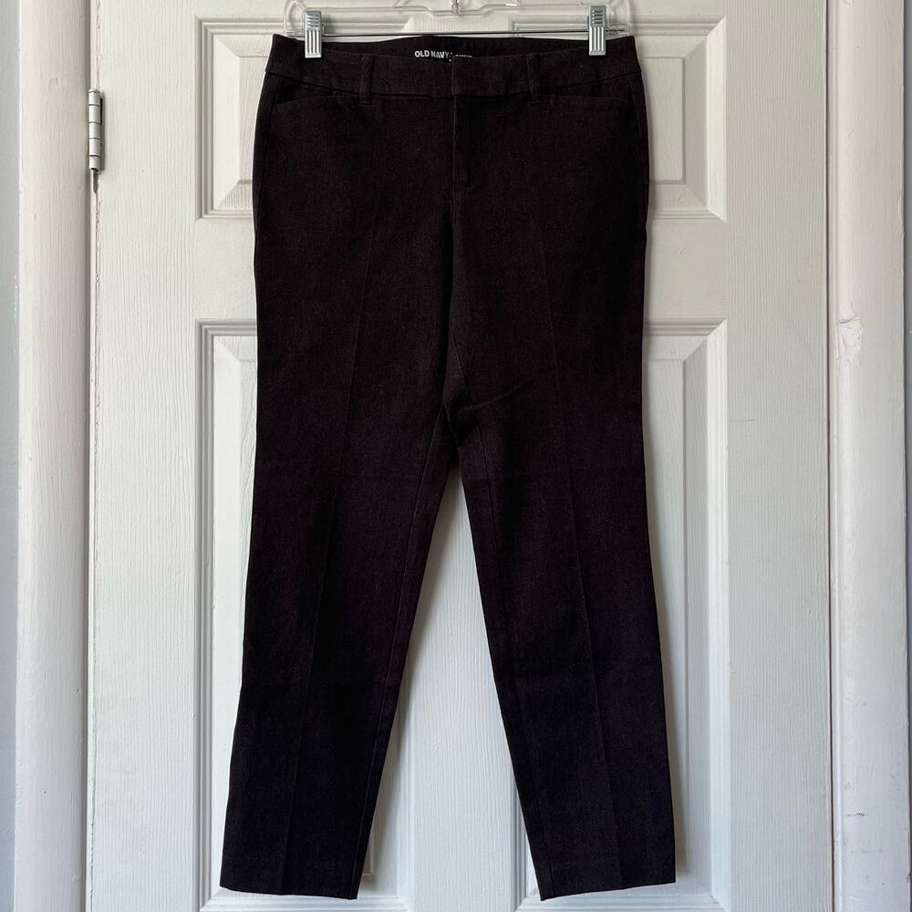 Old Navy Pixie Mid-Rise Cropped Pants - Size 4